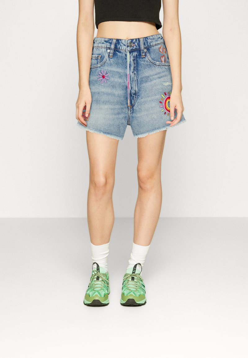 Scotch & Soda BOYFRIEND Denim shorts back to nature/stone blue