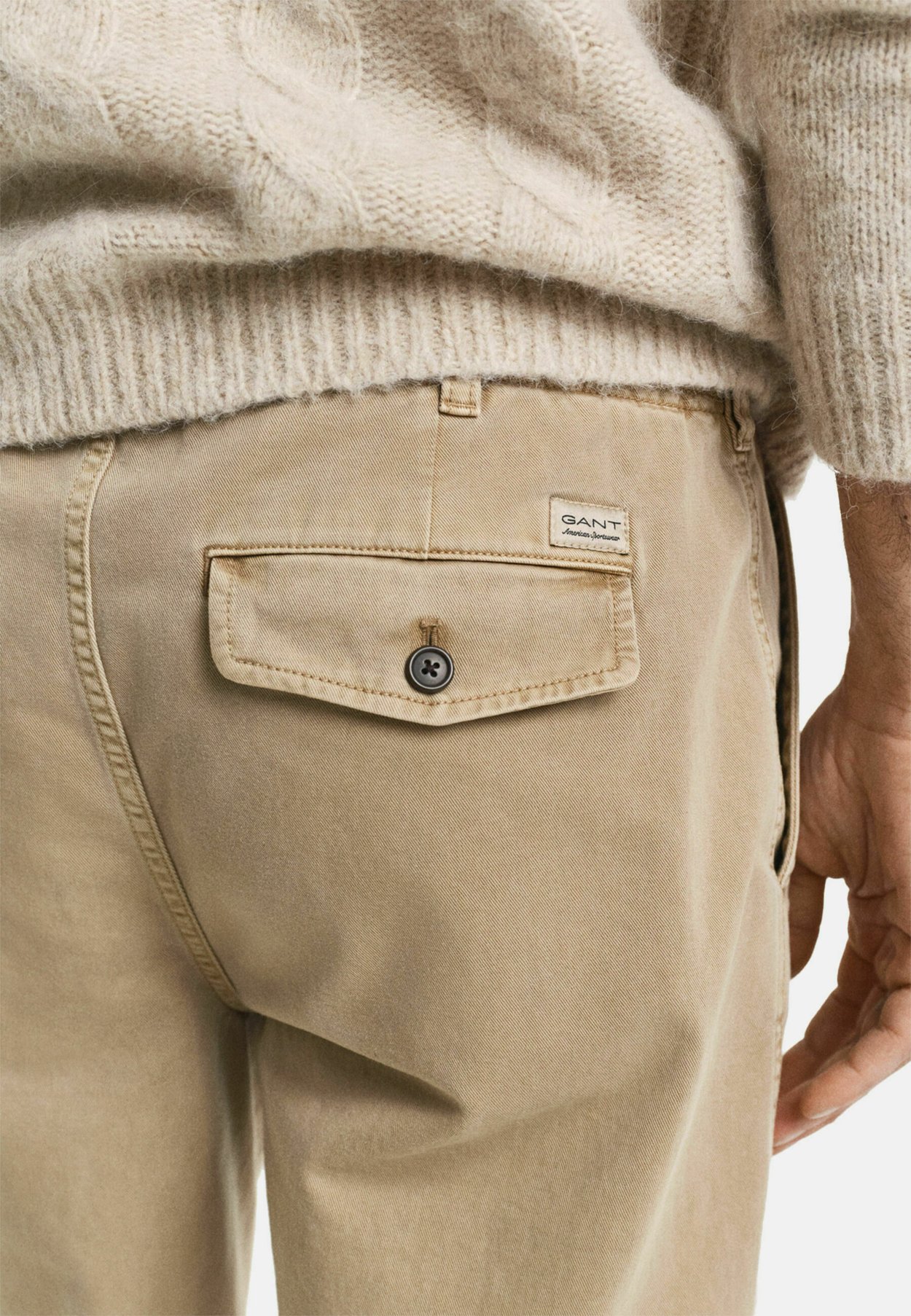 REGULAR FIT SURPLUS