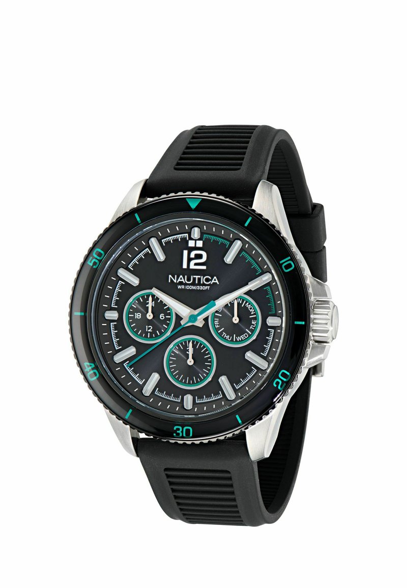 Orologio sportivo Nautica nero con cinturino in silicone, cassa argentata e quadrante nero. Caratterizzato da indicatori luminosi, sottodial e una lunetta girevole.