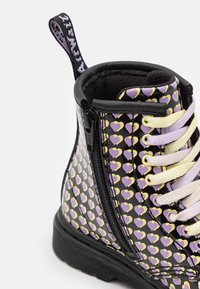Dr. Martens Stivaletti - black