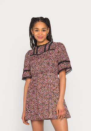VMHUBI DRESS - Day dress - black