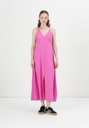 HALTER EMBRO MAXI - Kasdienė suknelė - phoebe pink