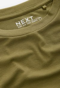 Next REGULAR FIT - SOFT TOUCH - Ilgarankovis viršutinės dalies drabužis - green