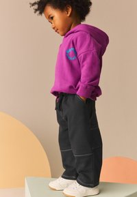 Next CARPENTER JOGGERS-REGULAR FIT - Träningsbyxor - charcoal grey