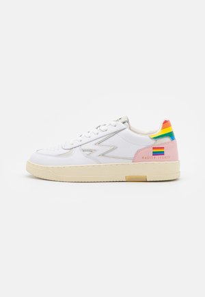 LEGACY FLAG - Trainers - rainbow white