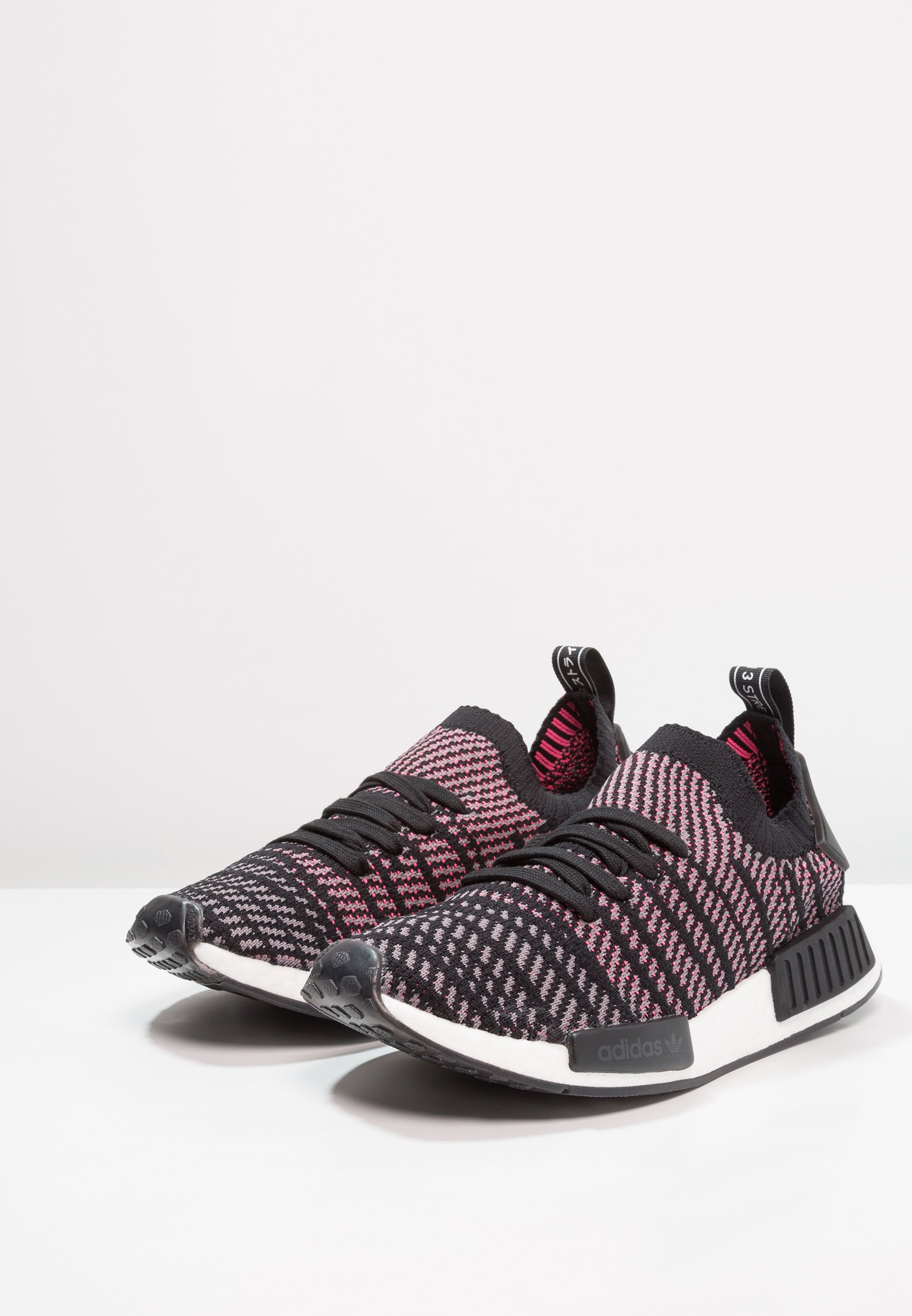 nmd stlt
