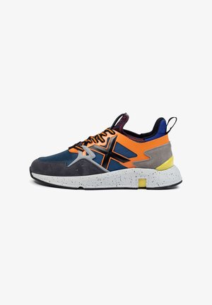 MUNICH CLIK - Sneaker low - orange