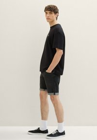 TOM TAILOR DENIM Jeansshorts - used dark stone black denim