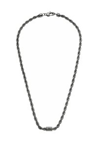 Colar de corrente em tom prateado torcido, com fecho de clasp e um acento cilíndrico na frente, apresentando uma textura suave e acabamento metálico.