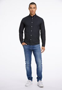 Lindbergh OXFORD SUPERFLEX - Overhemd - black