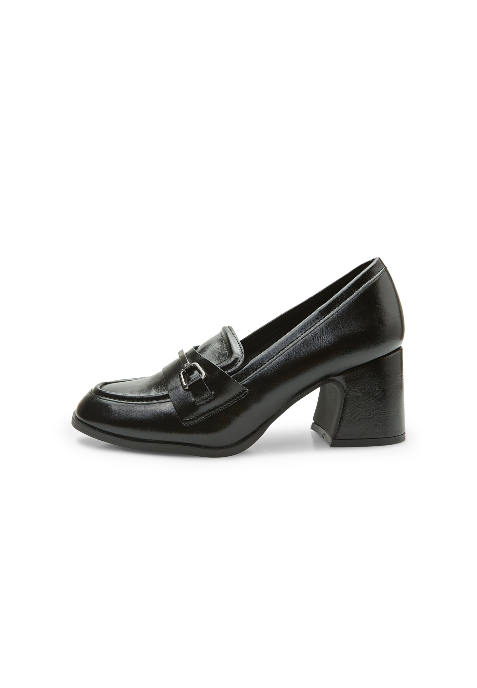 Mocassins Bata Noir, Taille 39, Cuir - Neufs Avec Emballage