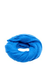 Niebieski, teksturowany, okrągły szalik wykonany z miękkiej tkaniny, z grubym, dzianym wzorem i otwartym środkiem.