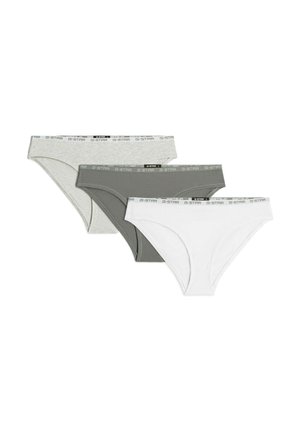 Trois culottes pour femmes en gris clair, gris foncé et blanc avec des ceintures élastiques portant la marque G-STAR.