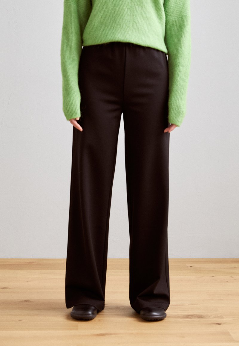 Minimum TARANA - Pantalon classique - black