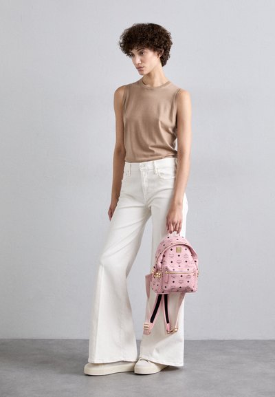 MCM STARK VI BACKPACK - Mugursoma - soft pink
