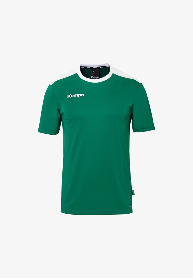 T-shirt de sport vert en matériau léger, avec des accents blancs sur les épaules et un col rond. Logo de la marque affiché.