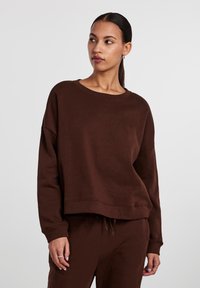Pieces PCCHILLI - Sweatshirt - chicory coffee