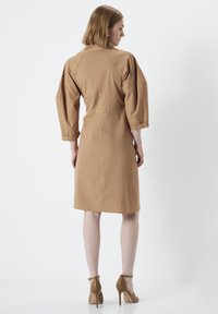 Ipekyol REGULAR FIT ASYMMETRIC BUTTONED - Vestido camisero - natural