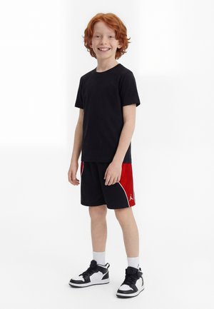 Jordan Sportovní kraťasy - black(gym red)