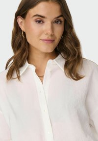 ONLY Hemdbluse - cloud dancer