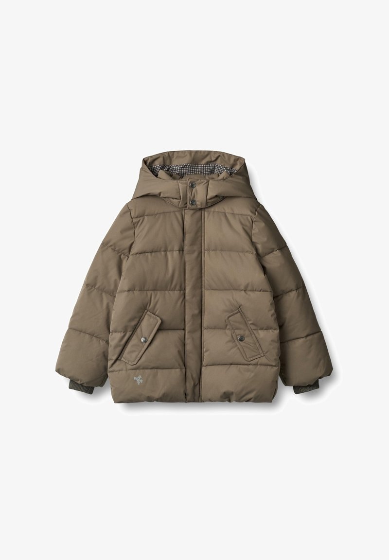 Veste d'hiver matelassée taupe avec capuche, poches avant, fermeture à boutons-pression et poignets côtelés, présentée sur fond blanc.