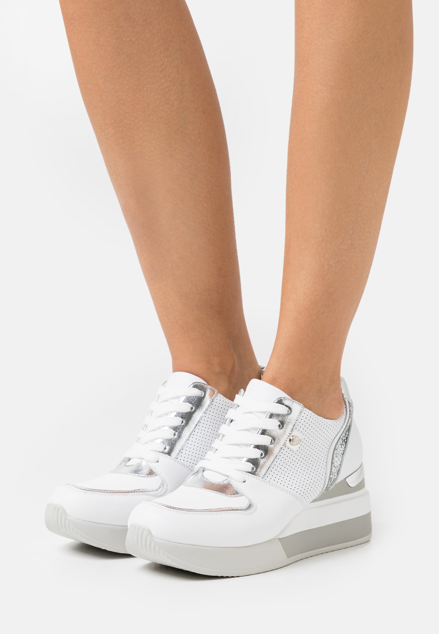 Tata Italia SOLE - Sneakers laag - white/wit - Zalando.nl