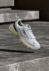 Δεν επιλέχθηκε, white/black