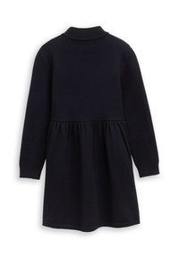 Schwarzes Strickkleid mit langen Ärmeln, hohem Kragen und gerafftem Rock. Glatte Textur mit tailliertem Oberteil und ausgestelltem Saum.