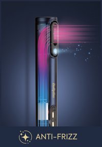 Glätteisen mit Illustration von Luftstrom und Wärme, hebt Anti-Frizz-Technologie und BaByliss-Branding hervor.