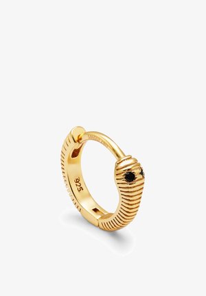 Anillo color oro con textura estriada, que presenta un diseño de serpiente con dos acentos de piedra negra. Material etiquetado como S925. Forma circular.