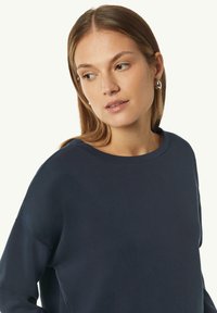 comma casual identity - Bluza