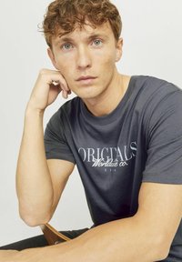 Jack & Jones GEDRUCKT szary