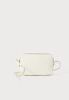 EMBLEM ELONGATED CAMERA BAG - Schoudertas - white