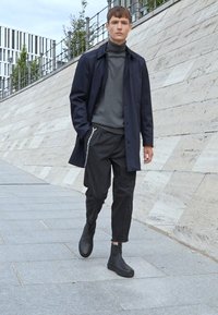 Vagabond FRED - Botas clássicas de cano curto - black