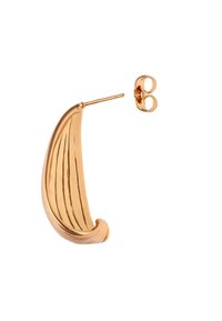 Guldtonet ørekædeørering med et buet, tekstureret design med lodrette linjer og en lille ørekspænde for sikker fastgørelse.