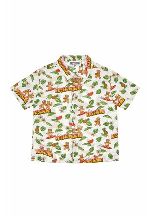 Camicia bianca a maniche corte con bottoni, decorata con orsetti colorati, foglie tropicali, frutta e scritte audaci "Moschino".