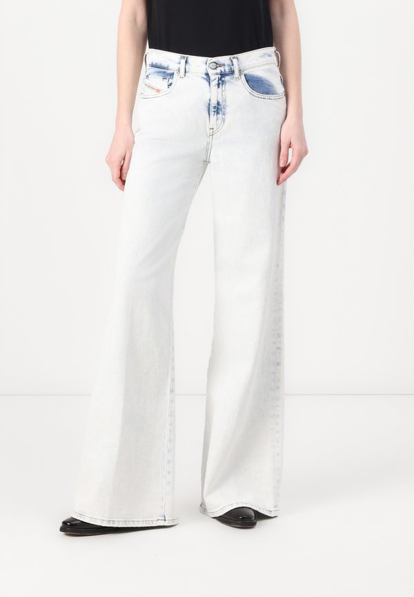 D AKEMI - Flared Jeans - 01