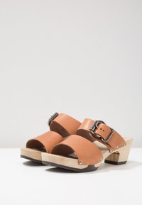Softclox Zoccoli - cognac
