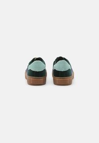 GANT CARROLY - Tossud - tartan green