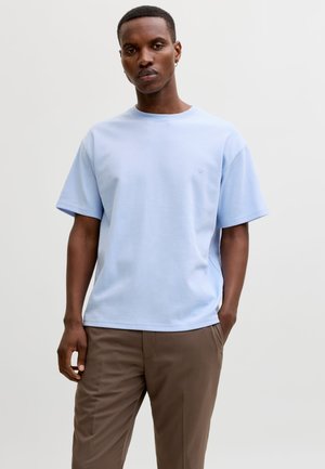 JPRBLAETHAN LOGO TEE - T-shirts - chambray blue