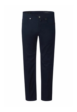 Jeans slim fit blu navy scuro con bottone frontale, cerniera e design a cinque tasche, mostrati su sfondo bianco.