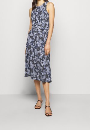 Sukienka z dżerseju