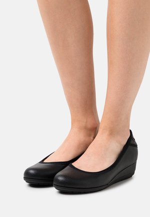 Keilpumps Schwarz
