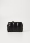LINE QUILT CAMERA BAG - Geantă crossbody - black
