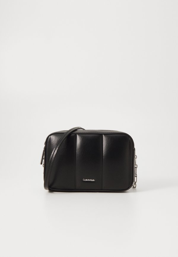 LINE QUILT CAMERA BAG - Cross body bag