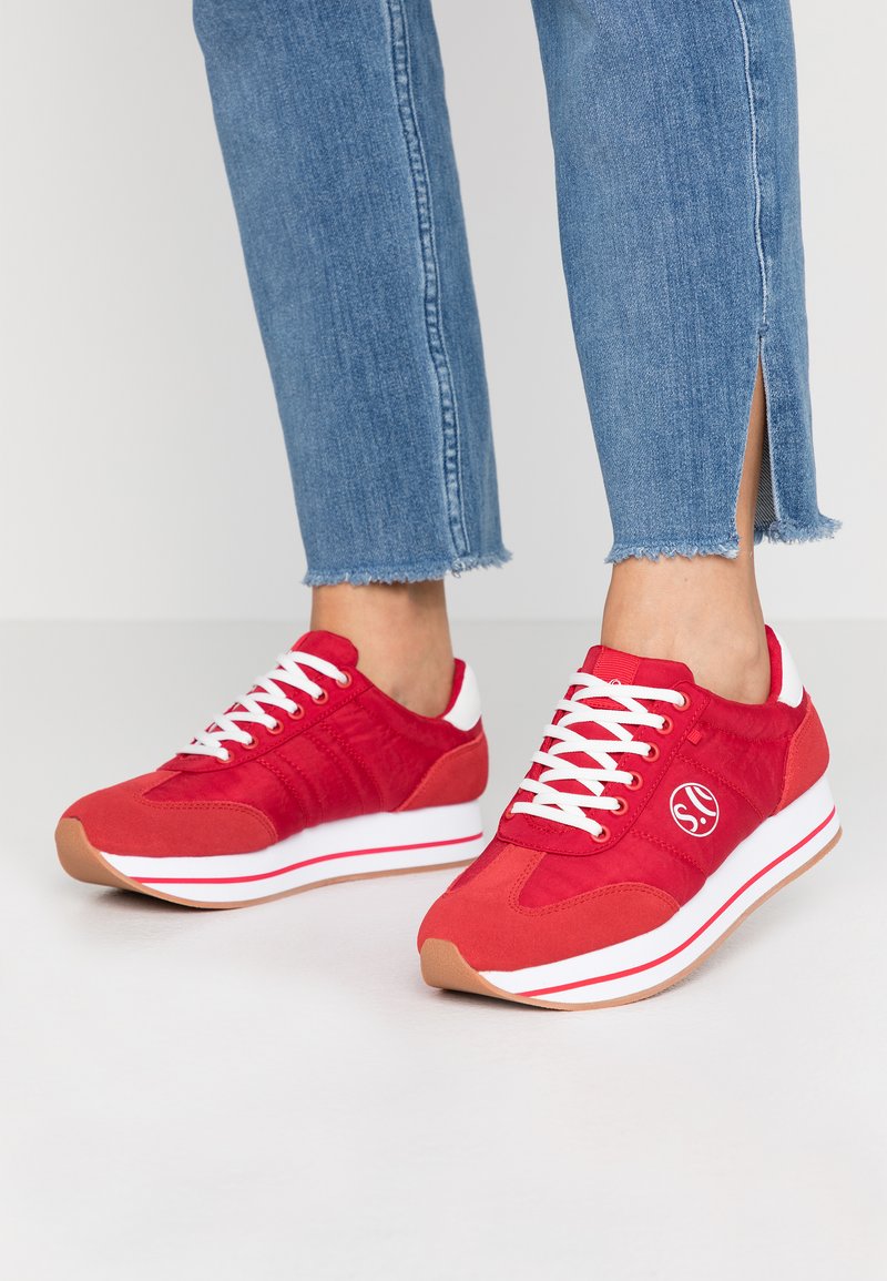 s.Oliver Sneaker low - red