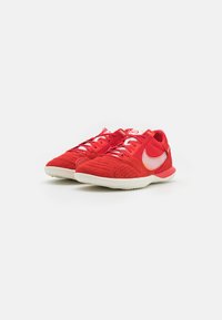 Nike Performance STREETGATO - Sapatilha de treino - rot/weiss