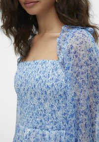 Vero Moda SMILLA LANGES  - Denní šaty - snow white