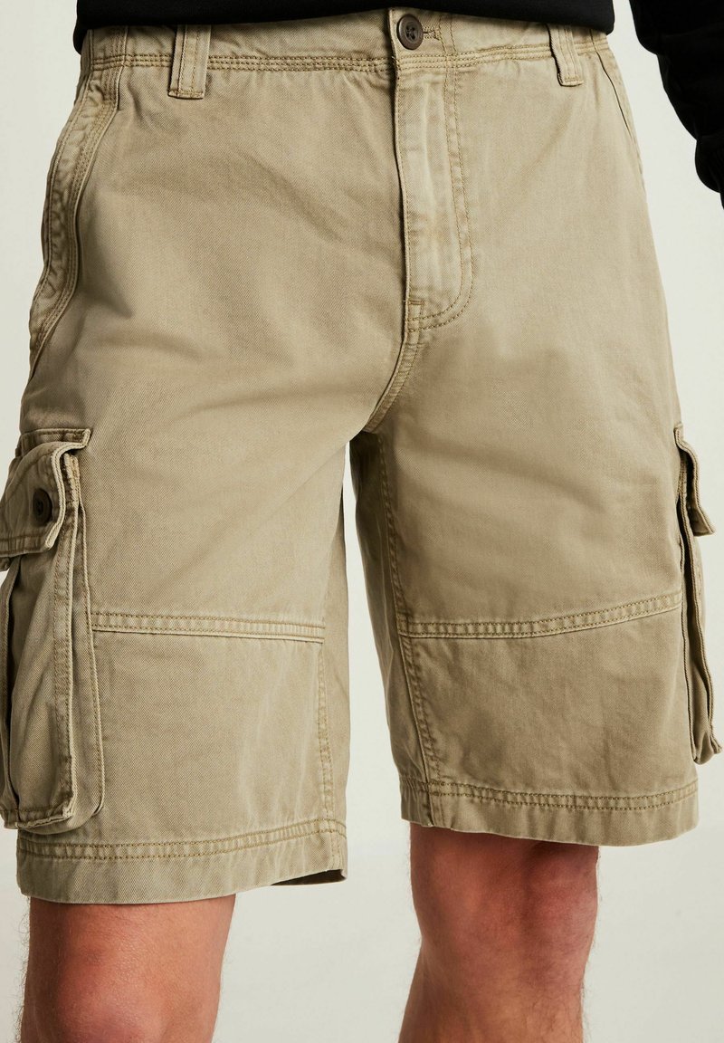Next PREMIUM LAUNDERED CARGO SHORTS Jeans Shorts natural/beige