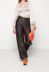 Gina Tricot Blus - beige